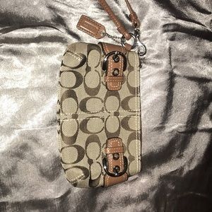 -Coach wrist purse-